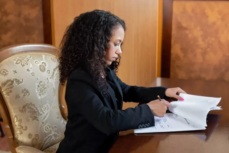 Commercial Lawyer